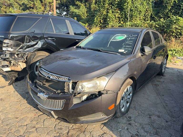 . 2014  CHEVY  CRUZE  1G1PA5SH4E7173068