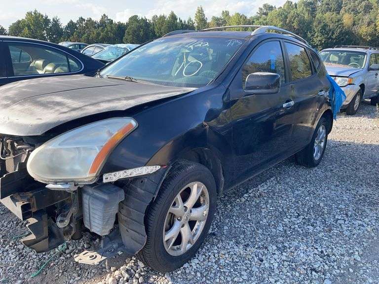 . 2010 NISSAN ROGUE JN8AS5MT2AW010922